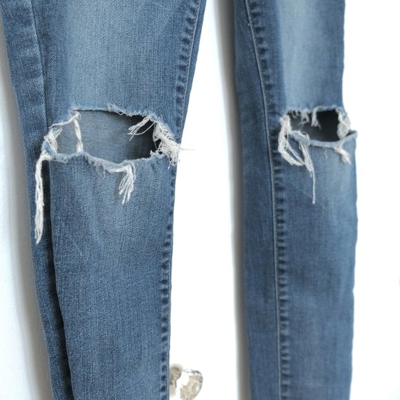 Garage - Women's jeans w/ Pink Floral Embroidery - Picture 6 of 8